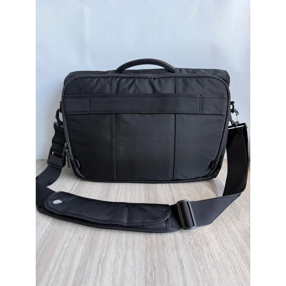 Timbuk2 Messenger Laptop Bag Black Nylon Crossbody Commuter Techwear Workwear